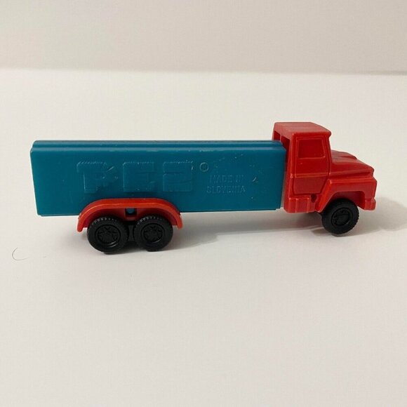 Vintage Semi Truck Pez Candy Dispenser No Feet Made in Slovenia - Picture 16 of 16